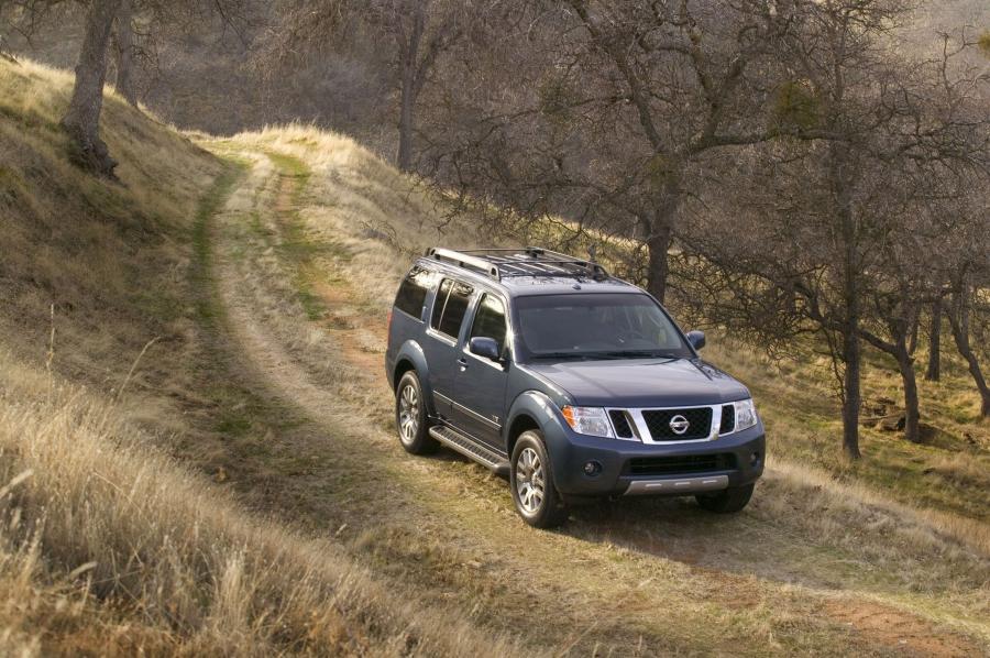  Nissan Pathfinder 2008 года  (фото 3 из 13)
